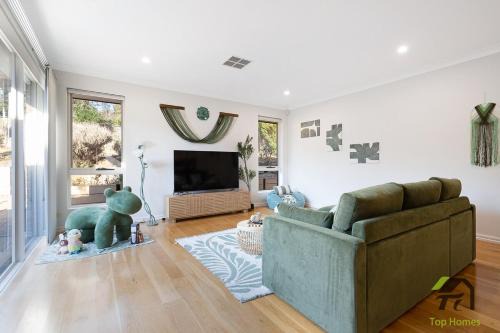 Adelaide Resort 5 Bedrooms swimming Pool