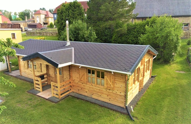 Adler summer house Oderwitz with fireplace, garden, WLAN