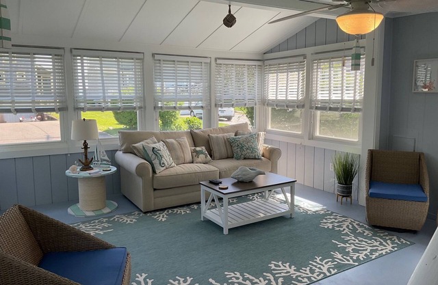 Adorable Beach Cottage for Monthly Rental Across the street from the beach!