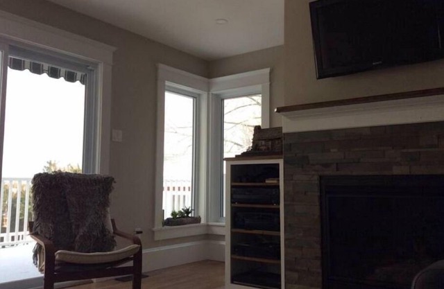 Adorable Home Sleeps 6 - Fabulous Gardens