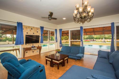 Aeon Root Bridges by Tripture - Villa at Nandi Hills