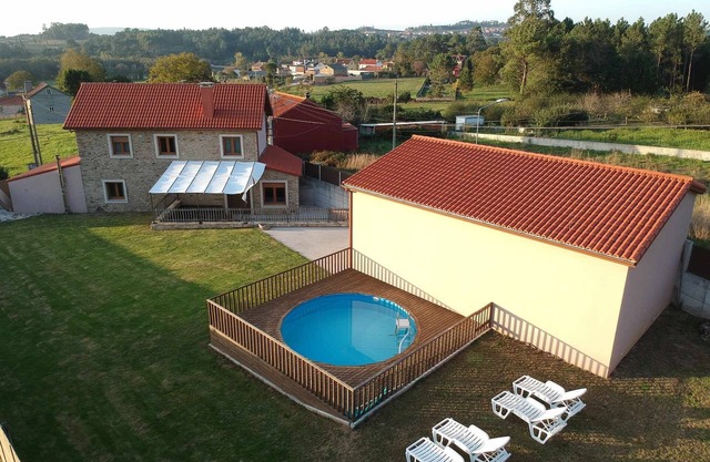 AG Casa Rural Carballo, garden and beach at 14km