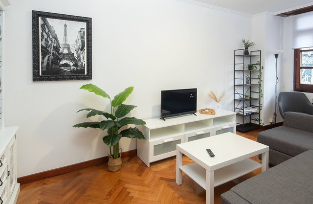 AG Flat Valle Inclán in the center of Carballo