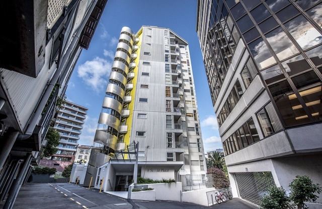 Air Scotia Tower Apartment Over the Myers Park