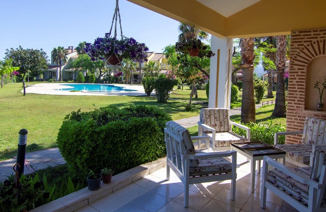 AKDENİZEVLERİ 2+1 Garden floor