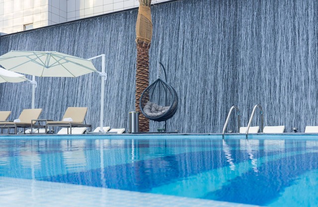 Al Khoory Sky Garden Hotel