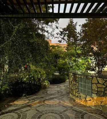 AlAryam AlSaadah House