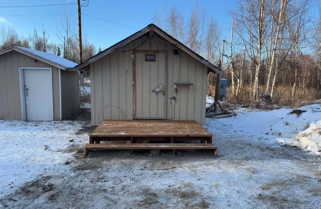Alaska Native Steam Bath w/Power and Water for RV, free wifi