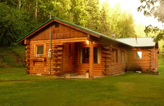 Alaskan Homestead Cabin Featured on Discovery & History Channel