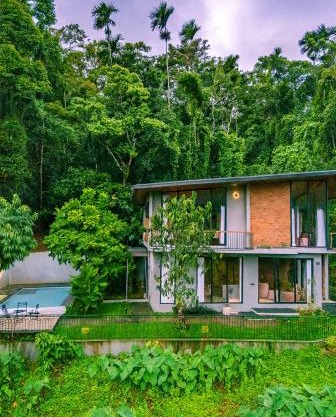 Alaya Boutique Villa with Dam View by VOYE HOMES