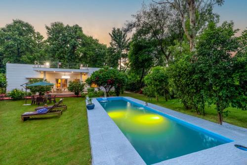 Alaya Stays 3 BHK Pet friendly with Pvt Pool - Daffodil