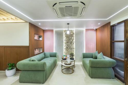 Alaya Stays 3BHK with Garden -Evaara Woods Ridge