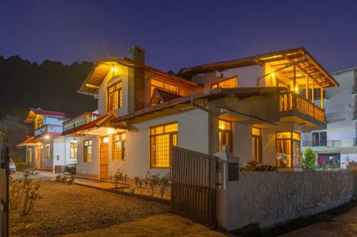 Alaya Stays Rose 3BHK Cottage Fenced by Hills with Fireplace