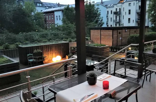 Alexxanders Restaurant & Bordinghouse