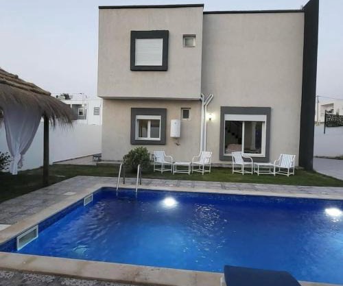 Ali hot villa