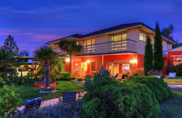 Alice Beside The Sea - 2 Bedroom Apartment