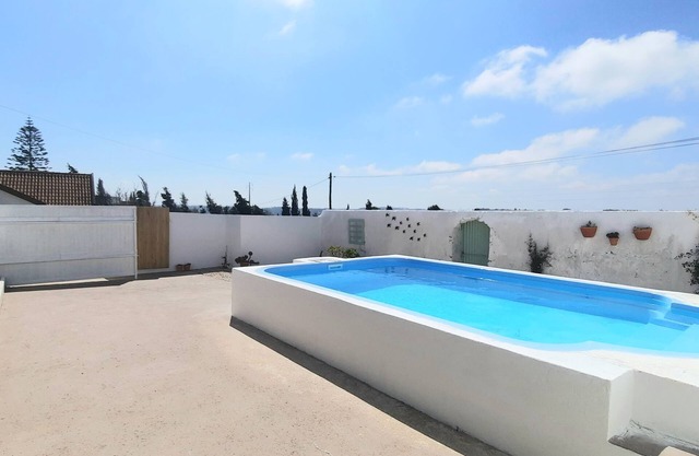 Alice's House, Private Pool, 7 km from Beach