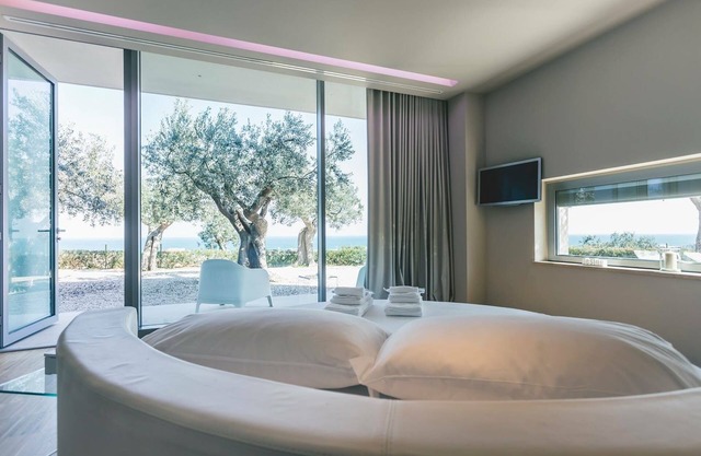 Alkimia boutique hotel