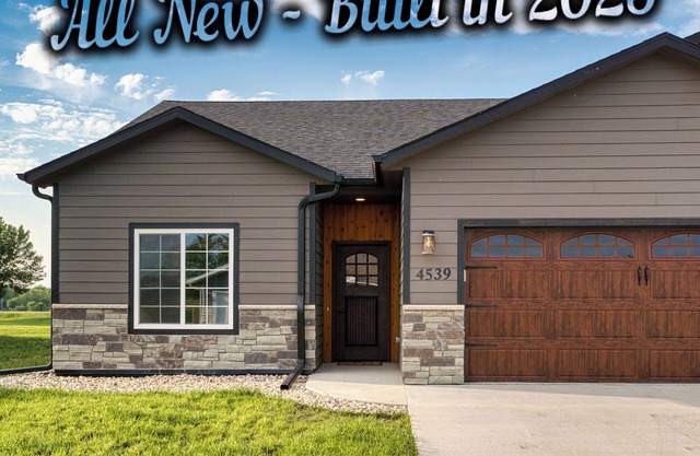 ALL NEW in Sioux Falls WHY Stay in a MOTEL! Amazing home for amazing guests