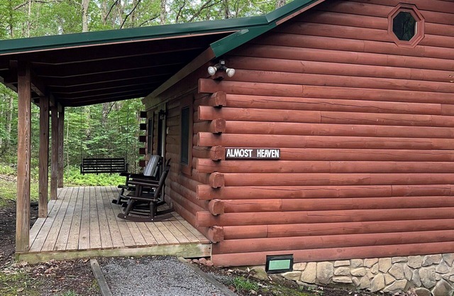Almost Heaven 1BR Cabin: Romantic Retreat with Hot Tub