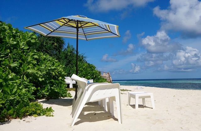 Aloha Rasdhoo, located 5 minutes walk away from the private beach.