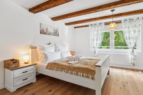 Alpenzauber Chalet 1 - 6 Personen I Bergblick, Nahe Braunwald - Badewanne, nahe Bahnhof und Parkplatz