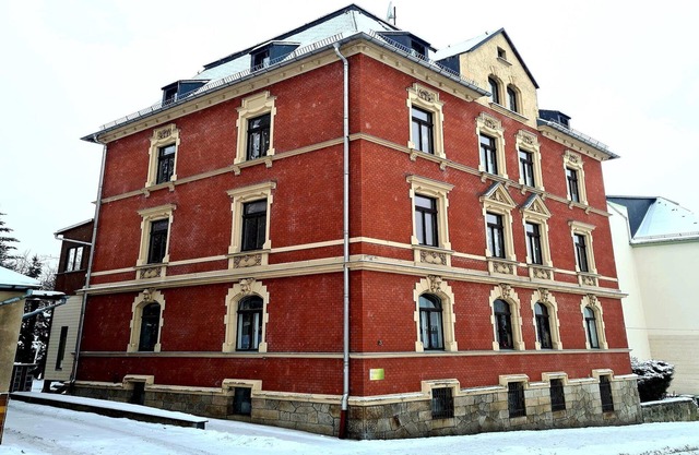 Alpine Getaway with Fireplace