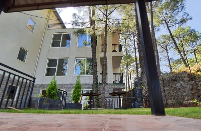 Alpviram Kasauli, 4 Bedroom-Independent Villa