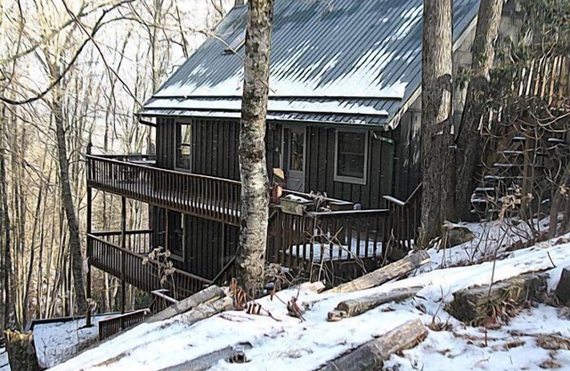 Alter Ego Totally updated house walk to the Beech Mountain Resort -CR266