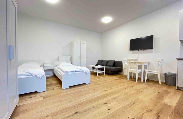 (AM1082) Timely furnished apartment for fitters