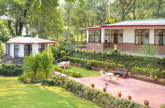 amã Stays & Trails Writer's Hill Nahan, Sirmaur Himachal