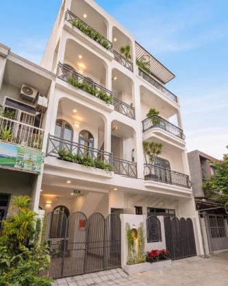 Amara Apartment - Near My Khe Beach & City Center by The Key