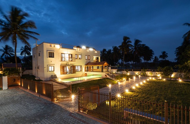 Amara Kosha Lagoon Villa! Cozy Vacation Retreat @ Private Pool & Heated Jacuzzi