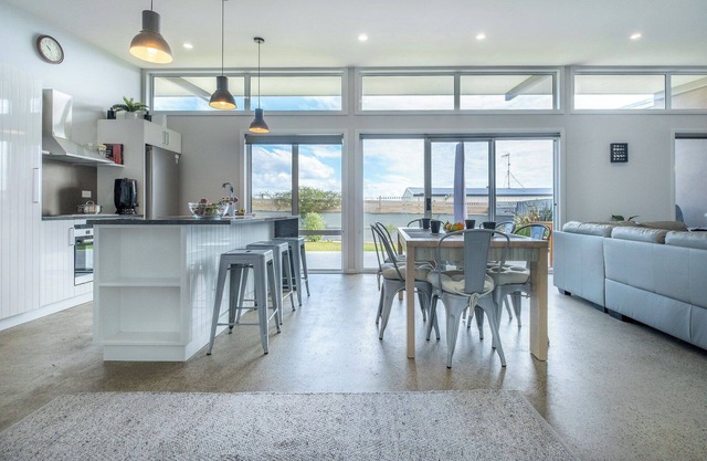 Amaroo 1- Freycinet Holiday Houses