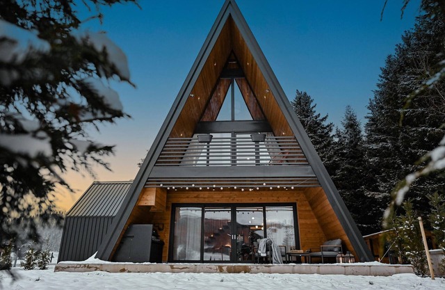 Amazing home in Sunger with sauna