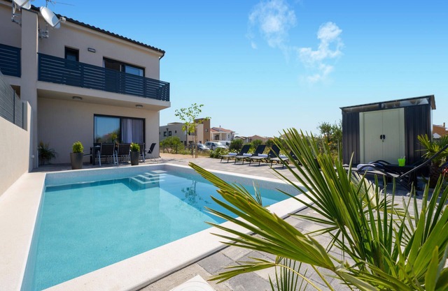 Amazing home in Vodice with WiFi