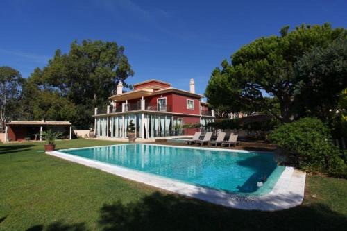 Amazing Portuguese Villa Villa Heroine 6 Bedrooms Stunning Position On The Cliffs Above A Beach Albufeira