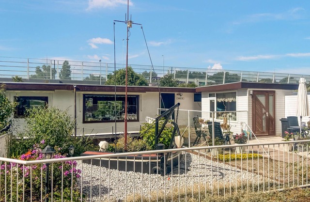 Amazing ship in Rotterdam with WiFi