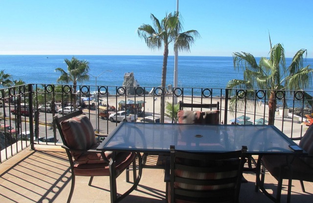 AMAZING VIEWS! Centro Historico Ocean View 2 bed / 2 bath 1800 sq. ft.