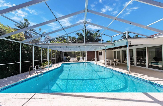 Amazing Villa WALK 5 minutes to Hollywood Beach
