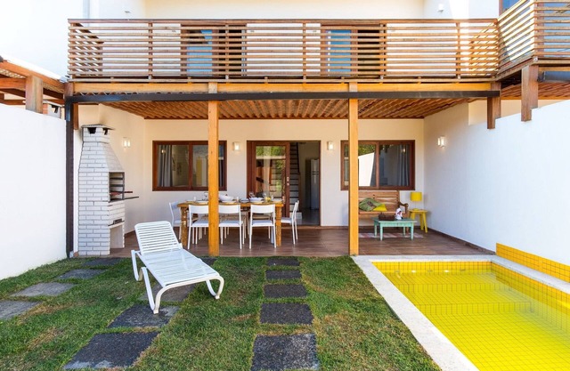 Ambar - Sea front charming house, 1.5kms from old town, swimming pool, BBQ. WiFi