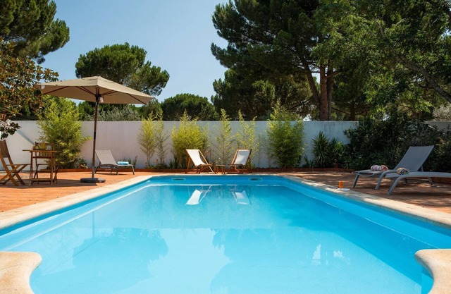 Amendoeiras House - Holiday Home with Private Pool - Sustainable Tourism.