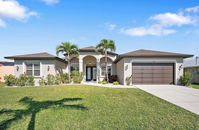 American Dream- Sleeps 10 Walking Distance to Park - Vesteva