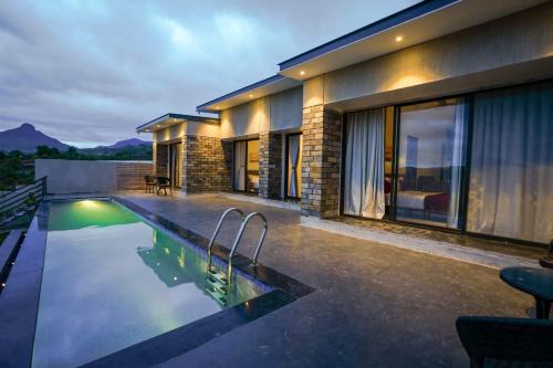 Amour Resort & Spa Pawana