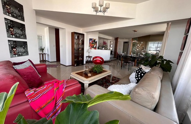 Amplio, cómodo y moderno apartamento cerca al Mall