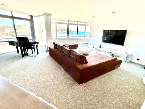 Amplio piso a pie de playa de Patos. Nigrán.