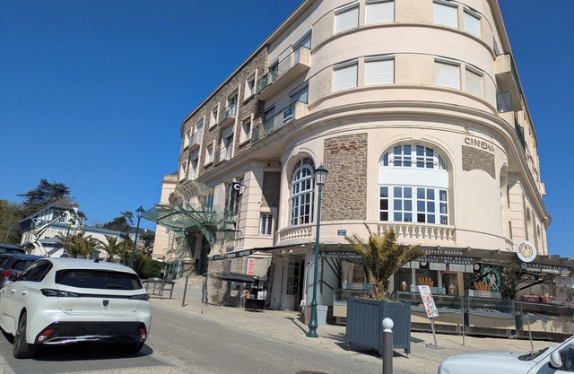 An apartment by the sea, just go down the stairs and you're on the beach!