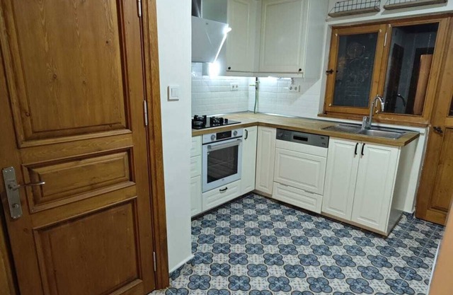 An Istanbul tale, an Istanbul dream, BosphorusnTerrific 4-bedroom villa with ac