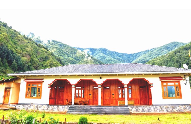 Anandavanam Homestay - near Devalsari Temple by Homeyhuts