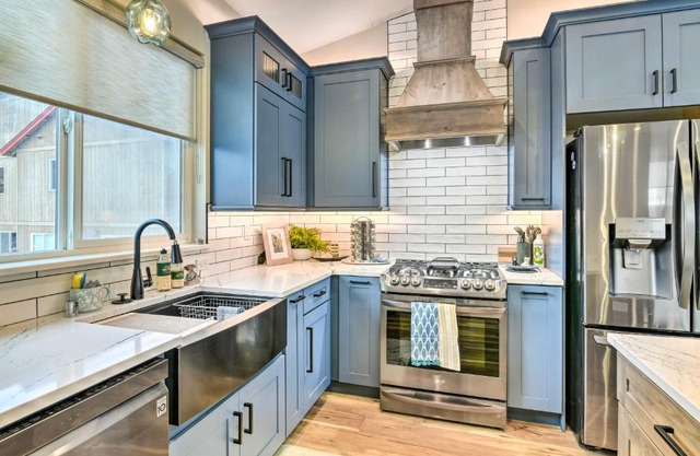 Anchorage Apartment with a View about 3 Mi to Airport